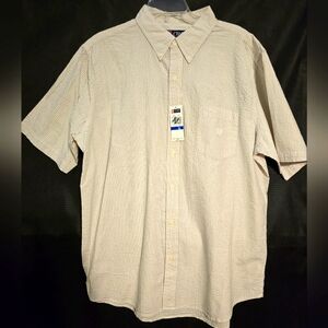 NEW Chaps shorts sleeve button down shirt.